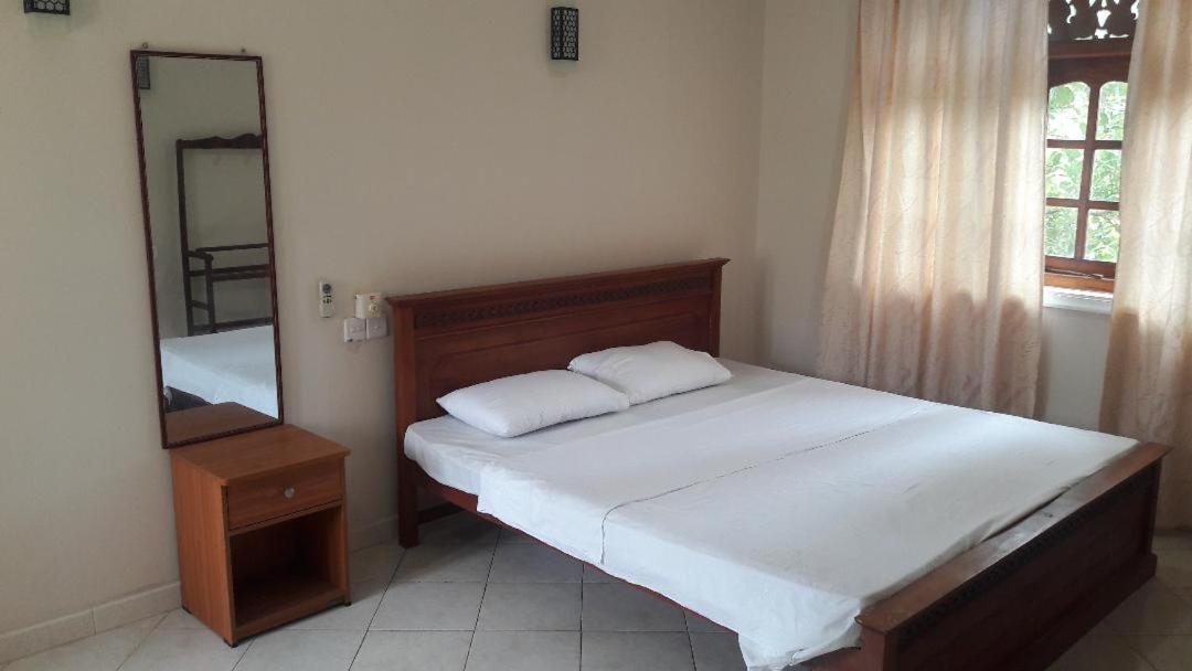 Mount House Hotel Apartment Диквела Екстериор снимка