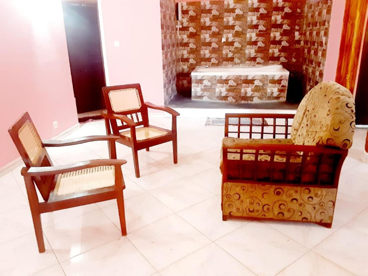 Mount House Hotel Apartment Диквела Екстериор снимка