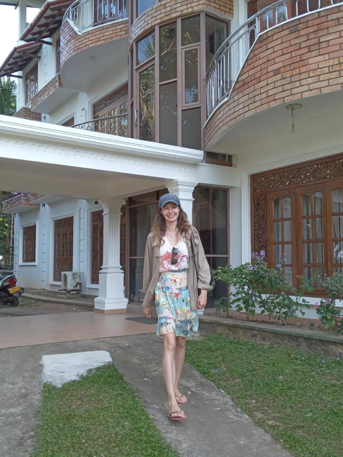 Mount House Hotel Apartment Диквела Екстериор снимка