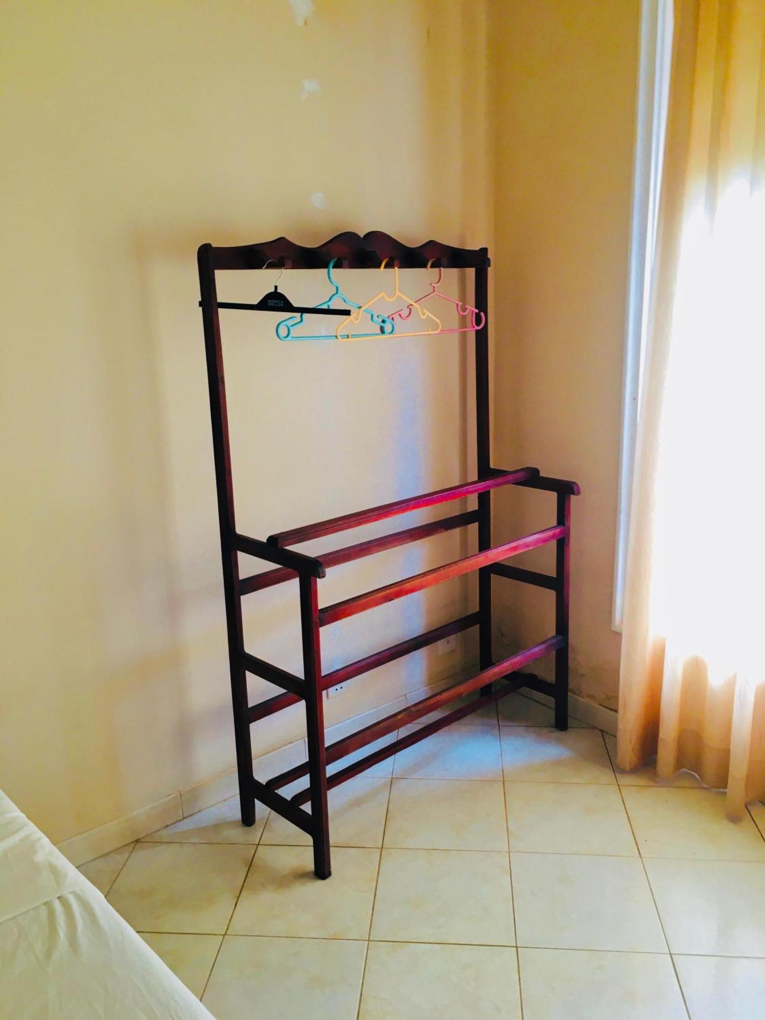 Mount House Hotel Apartment Диквела Екстериор снимка